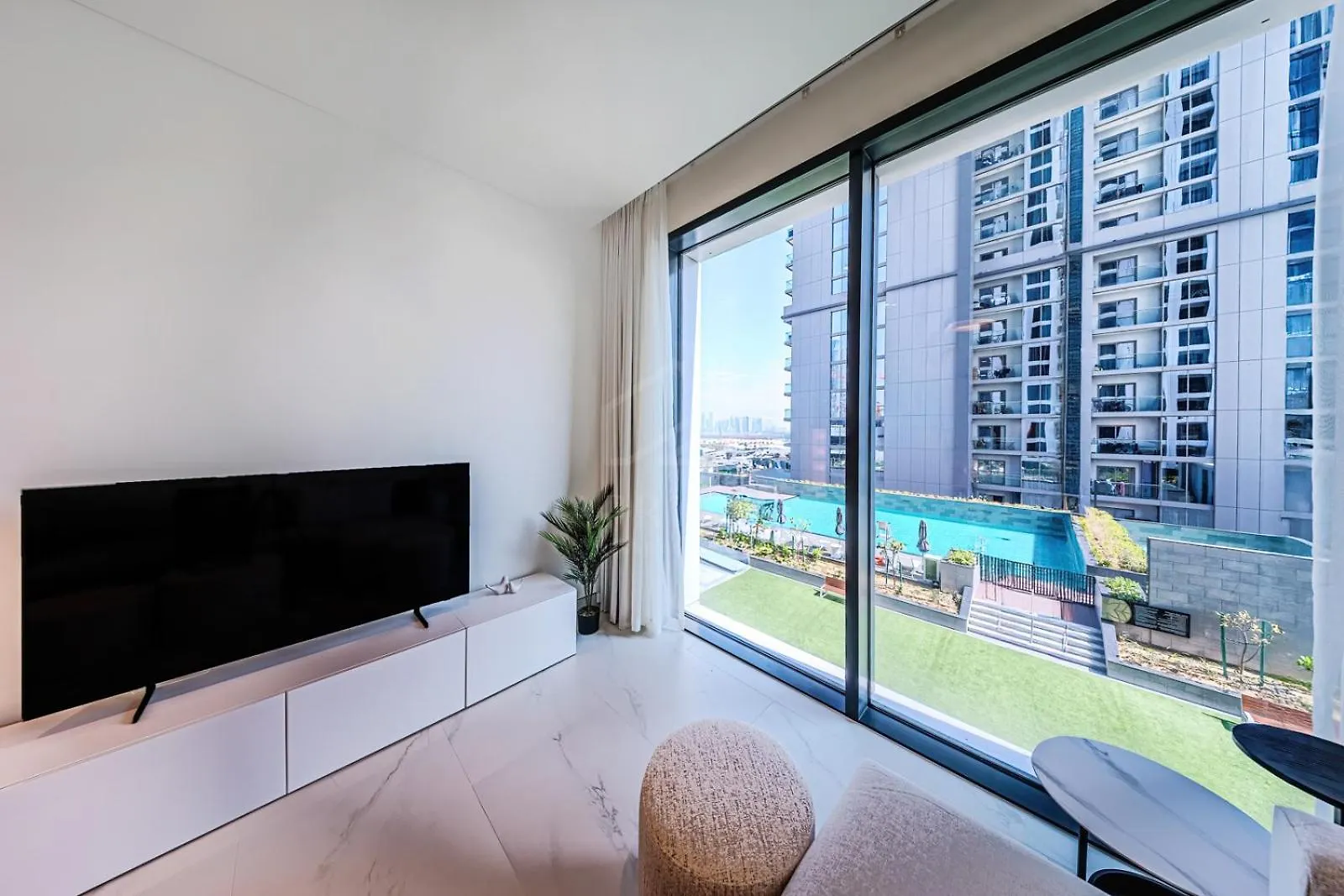 Stylish And Comfortable One Bedroom In Sobha Dubai 0*,